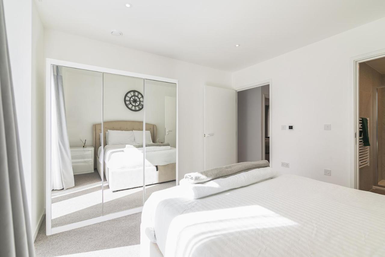 Luxury Spacious Flat With Communal Gardens And Parking ロンドン エクステリア 写真