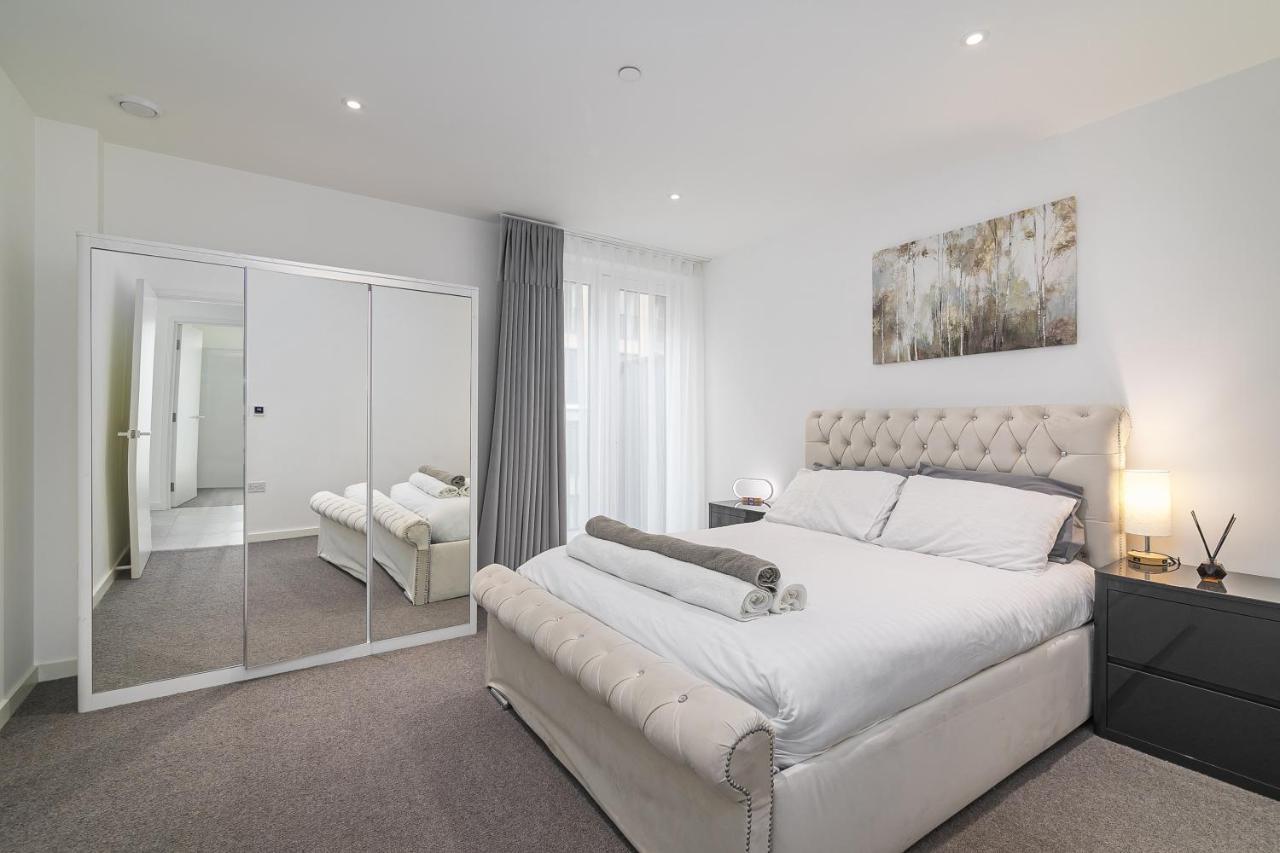 Luxury Spacious Flat With Communal Gardens And Parking ロンドン エクステリア 写真