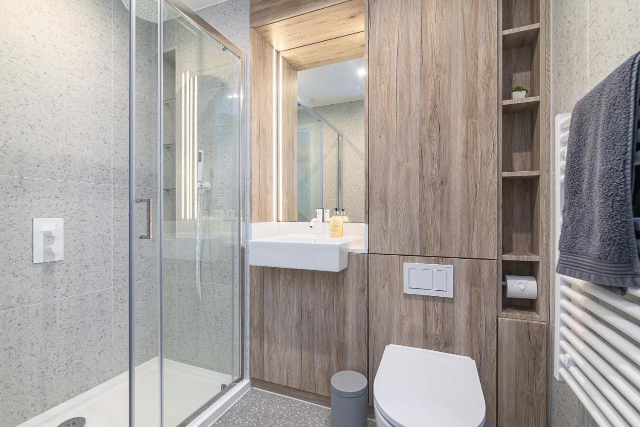 Luxury Spacious Flat With Communal Gardens And Parking ロンドン エクステリア 写真
